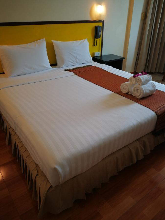 The Imperial Home Hotel Pak Kret Exterior foto